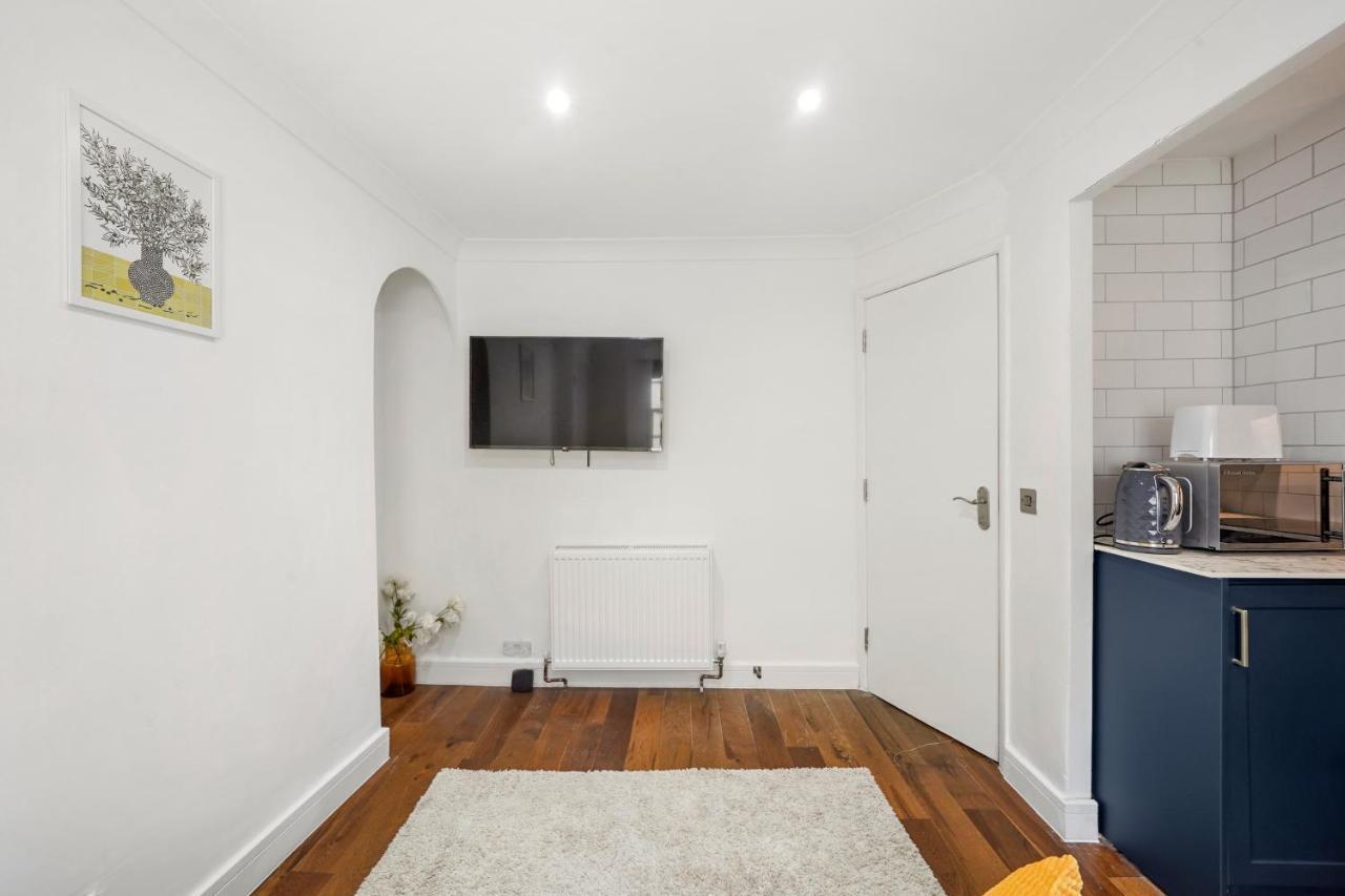 Modern One Bedroom Apartments In Brighton Ngoại thất bức ảnh