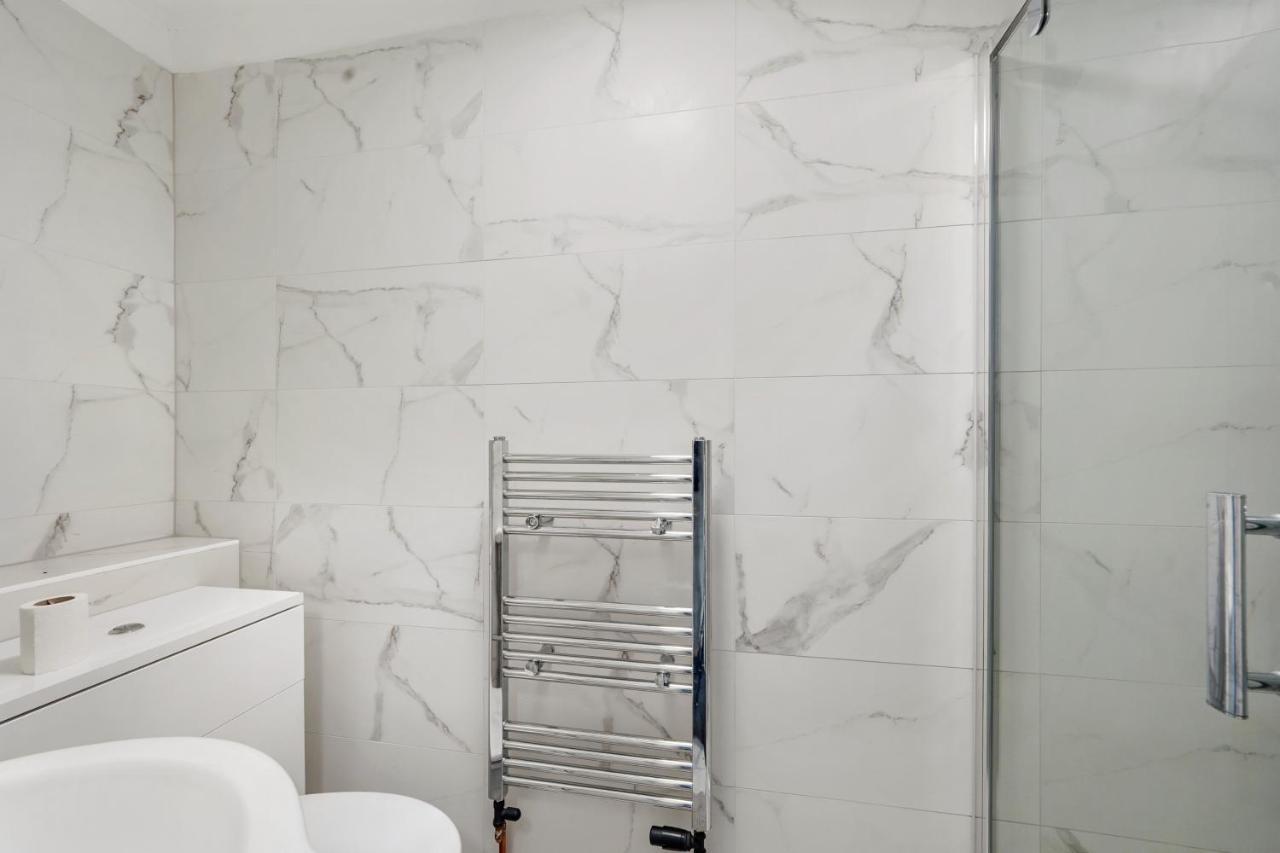 Modern One Bedroom Apartments In Brighton Ngoại thất bức ảnh